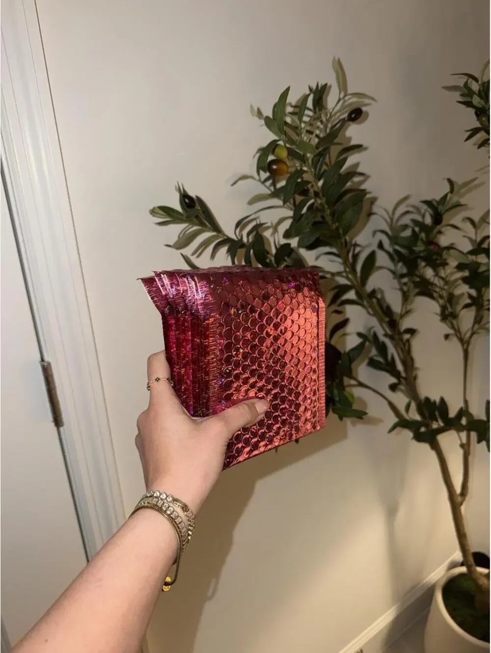 10 pink metallic bubble mailers